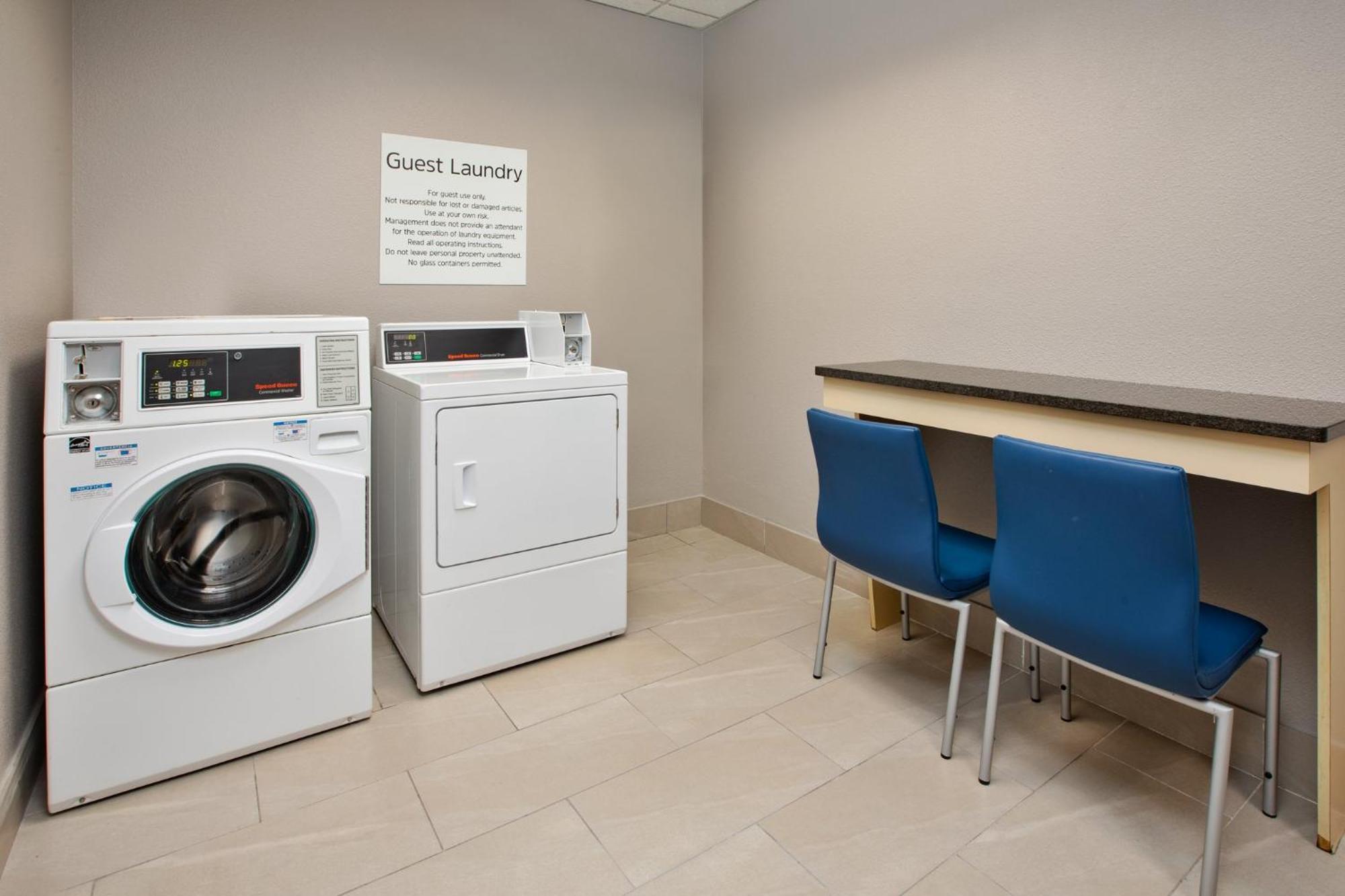 Holiday Inn Express Fremont By Ihg Екстер'єр фото