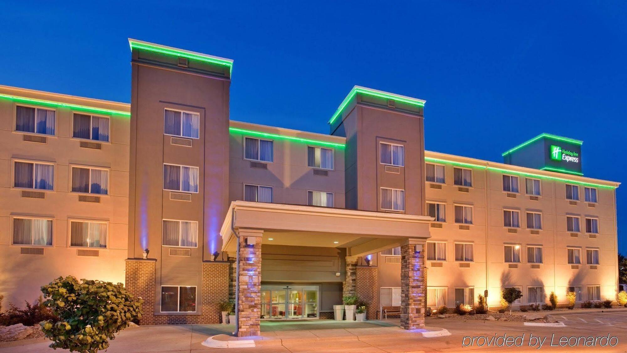 Holiday Inn Express Fremont By Ihg Екстер'єр фото